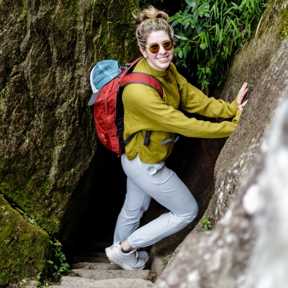 Hi I’m Liz! - Picture 2 of 4